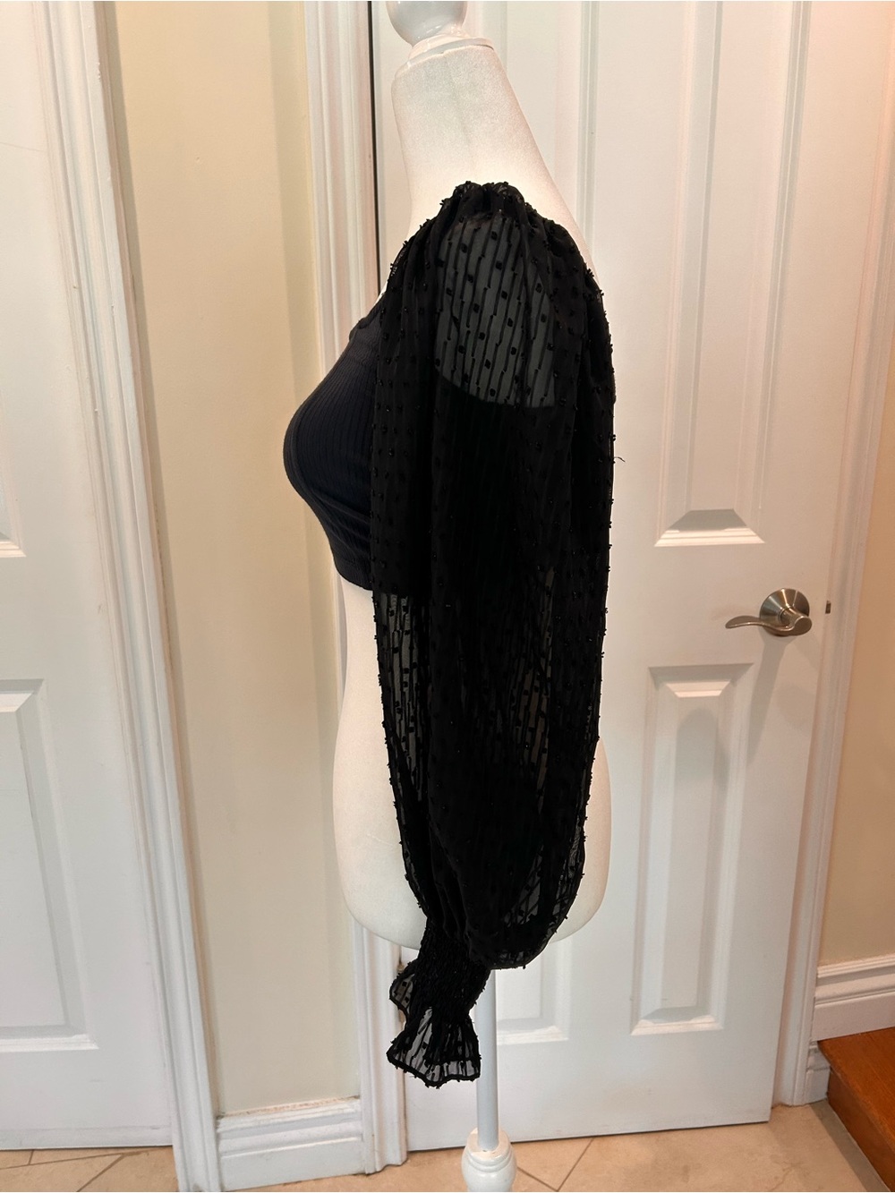 Urban Outfitters Black Ribbed Crop Top Sheer Swiss Dot Puff Sleeve - Picture 4 of 5